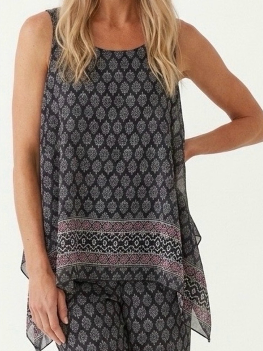 PARADISE Sheer Geometric Sleeveless Top Size Medium